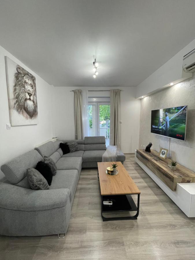 Apartment Holiday Zadar Exterior photo